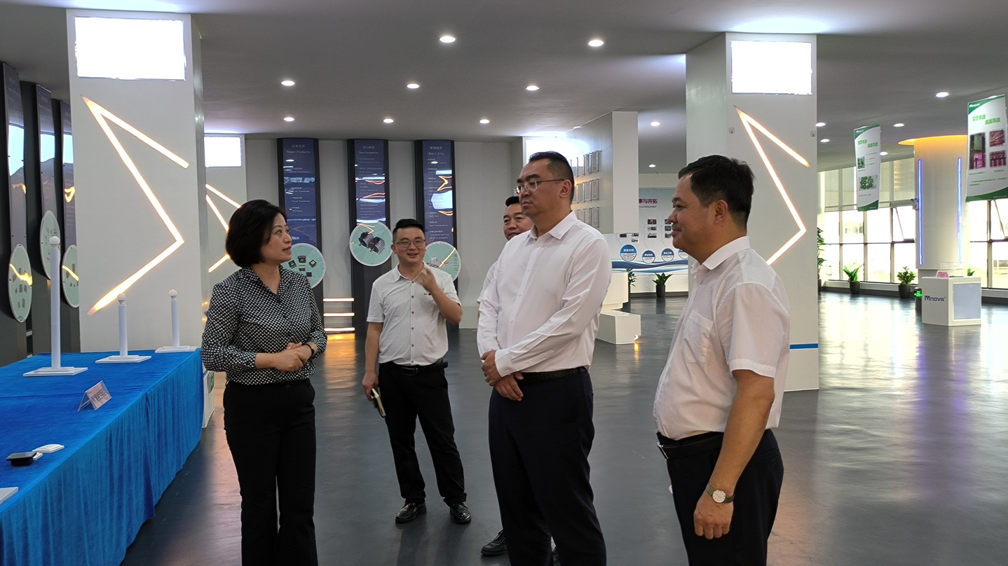 8月10日，安旅集團董事長吳宏建到公司調(diào)研1.jpg